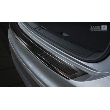 Накладка на задний бампер (карбон) Volkswagen Tiguan II (2016-)